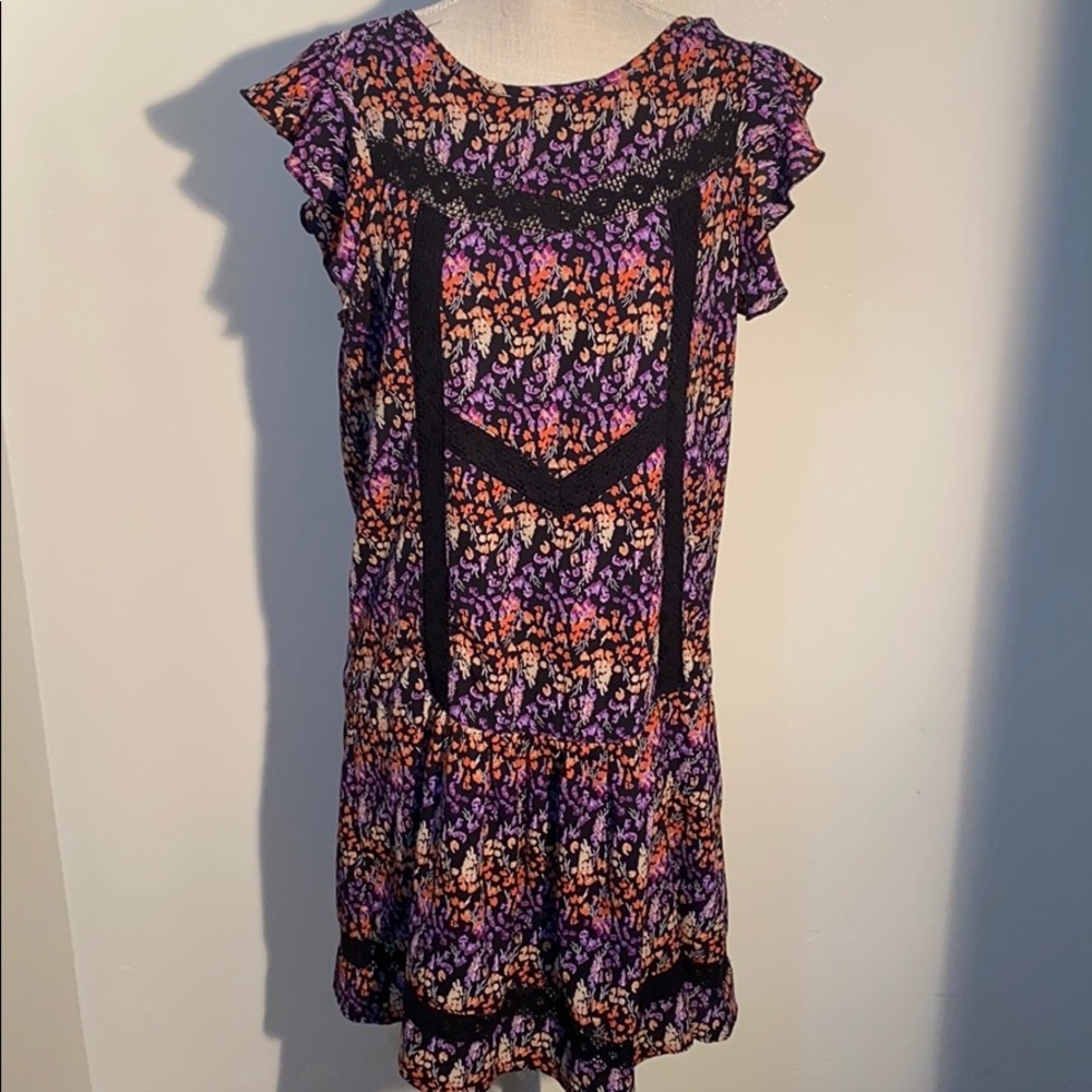 Romeo & Juliet Couture Cap Sleeve Floral Dress